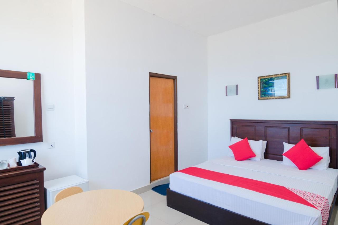 Coral Breeze Colombo Ξενοδοχείο Εξωτερικό φωτογραφία